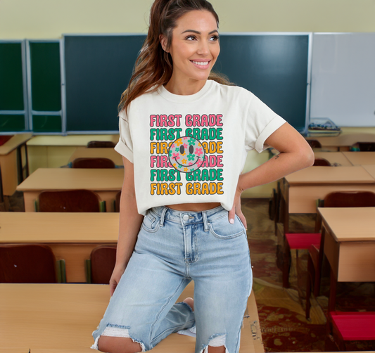 Grade Level Smiley - Teacher T-Shirt